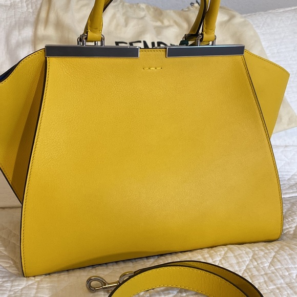 Fendi handbag, yellow leather w/ blue interior like new - Picture 6 of 17